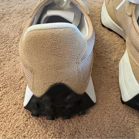 New Balance 327 Sneakers - Picture 9 of 11